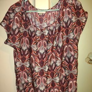 Woman's Ann Taylor Loft Size Large Cap Sleeve Elastic Waiste Red Paisley shirt